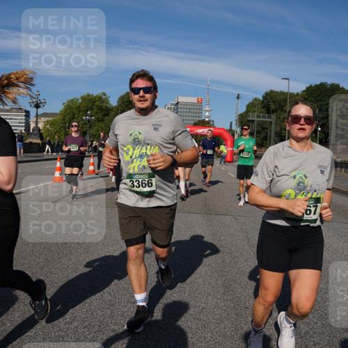 07.09.2025 - BARMER Alsterlauf Yannick Fuchs http://msf.ph/oto/8827007 07.09.2025 10:07:58 Laufen 5214, 3327, 10, 3366, 8228, 10, 67 meine-sportfotos.de