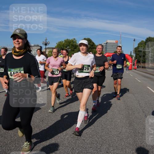 07.09.2025 - BARMER Alsterlauf Yannick Fuchs http://msf.ph/oto/8827019 07.09.2025 10:08:01 Laufen 5650, 4401, 229, 9, 2171, 5911, 8, 8228 meine-sportfotos.de