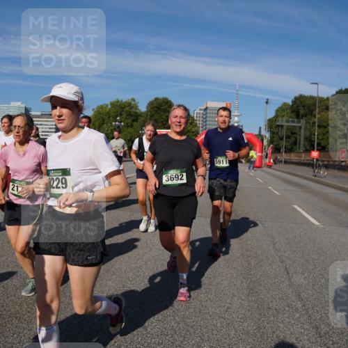 07.09.2025 - BARMER Alsterlauf Yannick Fuchs http://msf.ph/oto/8827023 07.09.2025 10:08:01 Laufen 21, 1229, 3692, 5911 meine-sportfotos.de