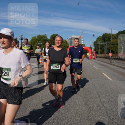 07.09.2025 - BARMER Alsterlauf Yannick Fuchs http://msf.ph/oto/8827024 07.09.2025 10:08:01 Laufen 136, 229, 2471, 3692, 5911 meine-sportfotos.de