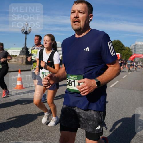 07.09.2025 - BARMER Alsterlauf Yannick Fuchs http://msf.ph/oto/8827030 07.09.2025 10:08:03 Laufen 34, 37, 5911 meine-sportfotos.de