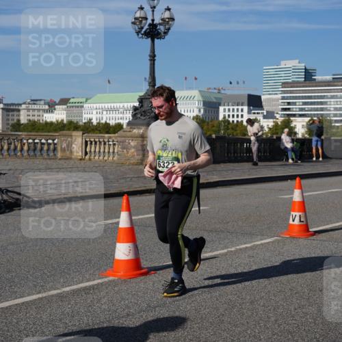 07.09.2025 - BARMER Alsterlauf Yannick Fuchs http://msf.ph/oto/8827034 07.09.2025 10:08:04 Laufen 6322, 10 meine-sportfotos.de