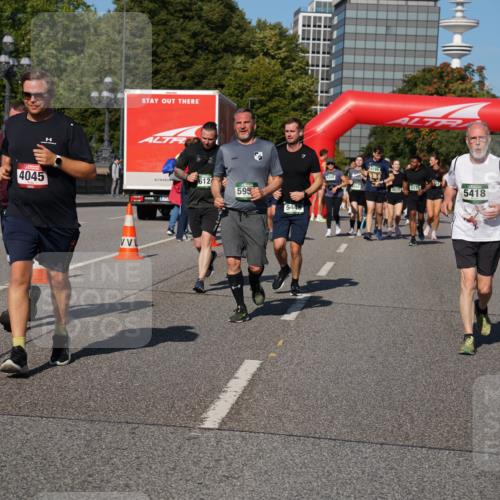 07.09.2025 - BARMER Alsterlauf Yannick Fuchs http://msf.ph/oto/8827039 07.09.2025 10:08:07 Laufen 4045, 612, 595, 5448, 6199, 56131, 5418 meine-sportfotos.de