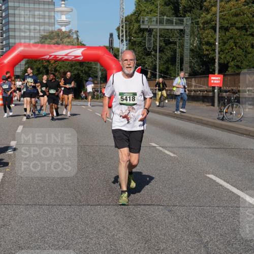 07.09.2025 - BARMER Alsterlauf Yannick Fuchs http://msf.ph/oto/8827044 07.09.2025 10:08:08 Laufen 5956, 5448, 6200, 6619, 5175, 5418 meine-sportfotos.de