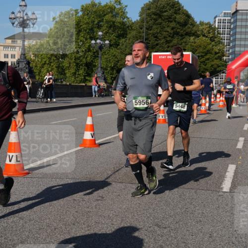 07.09.2025 - BARMER Alsterlauf Yannick Fuchs http://msf.ph/oto/8827049 07.09.2025 10:08:09 Laufen 4264, 5956, 5448, 175 meine-sportfotos.de