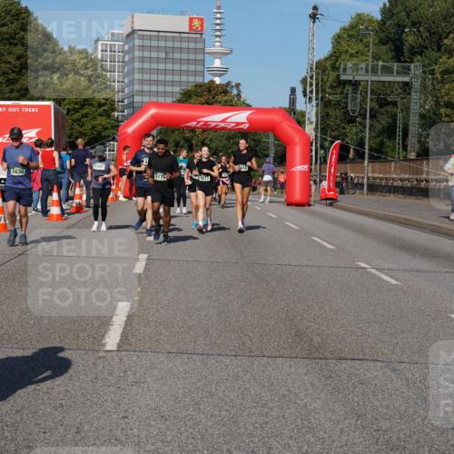 07.09.2025 - BARMER Alsterlauf Yannick Fuchs http://msf.ph/oto/8827057 07.09.2025 10:08:11 Laufen 6200, 5630, 5175, 614 meine-sportfotos.de