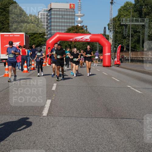 07.09.2025 - BARMER Alsterlauf Yannick Fuchs http://msf.ph/oto/8827058 07.09.2025 10:08:11 Laufen 7, 8, 5630, 6200 meine-sportfotos.de
