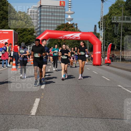 07.09.2025 - BARMER Alsterlauf Yannick Fuchs http://msf.ph/oto/8827062 07.09.2025 10:08:12 Laufen 5630, 6200, 517, 8145, 5613, 5614 meine-sportfotos.de