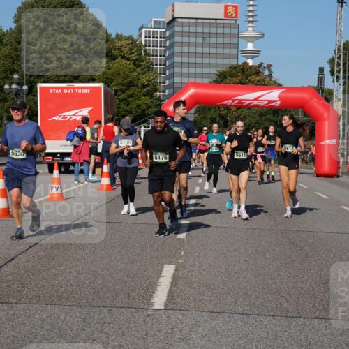 07.09.2025 - BARMER Alsterlauf Yannick Fuchs http://msf.ph/oto/8827064 07.09.2025 10:08:12 Laufen 5630, 6200, 8145, 3613, 614, 5175, 5613 meine-sportfotos.de