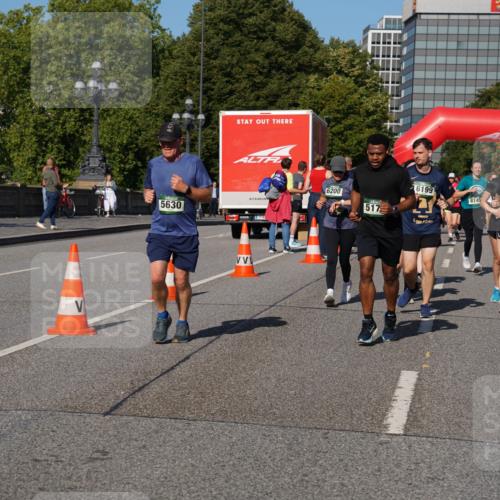 07.09.2025 - BARMER Alsterlauf Yannick Fuchs http://msf.ph/oto/8827068 07.09.2025 10:08:13 Laufen 5630, 6200, 517, 6199, 8145, 5613, 3613 meine-sportfotos.de