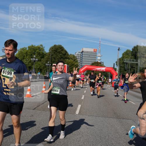 07.09.2025 - BARMER Alsterlauf Yannick Fuchs http://msf.ph/oto/8827090 07.09.2025 10:08:18 Laufen 6200, 6199, 8044, 3613, 36, 5613 meine-sportfotos.de