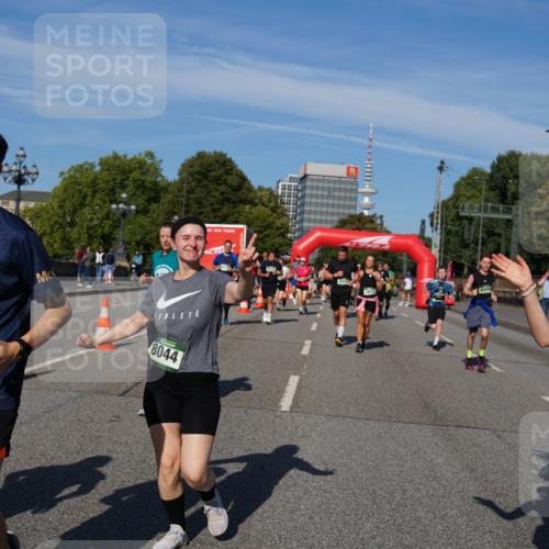 07.09.2025 - BARMER Alsterlauf Yannick Fuchs http://msf.ph/oto/8827092 07.09.2025 10:08:18 Laufen 6199, 5, 8044, 3614, 3613, 5638 meine-sportfotos.de