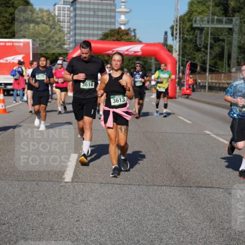 07.09.2025 - BARMER Alsterlauf Yannick Fuchs http://msf.ph/oto/8827102 07.09.2025 10:08:21 Laufen 4175, 3614, 3613 meine-sportfotos.de