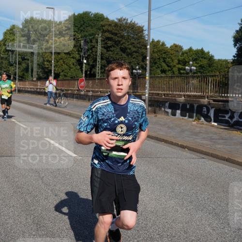 07.09.2025 - BARMER Alsterlauf Yannick Fuchs http://msf.ph/oto/8827109 07.09.2025 10:08:22 Laufen 1498 meine-sportfotos.de
