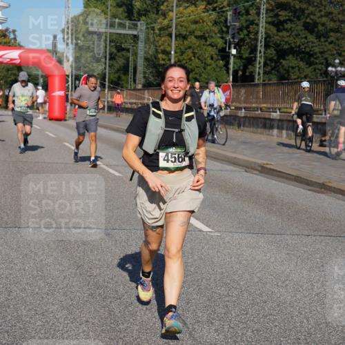 07.09.2025 - BARMER Alsterlauf Yannick Fuchs http://msf.ph/oto/8827142 07.09.2025 10:08:29 Laufen 3446, 456 meine-sportfotos.de
