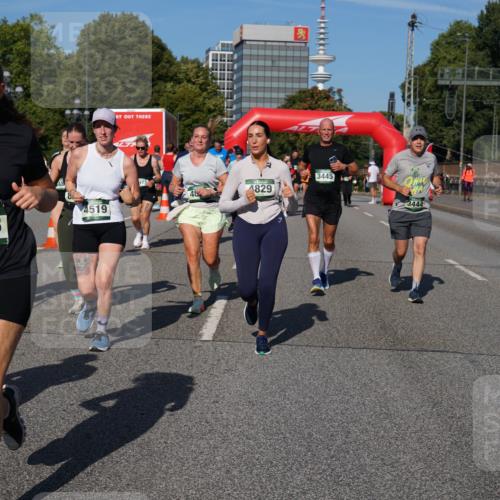 07.09.2025 - BARMER Alsterlauf Yannick Fuchs http://msf.ph/oto/8827155 07.09.2025 10:08:32 Laufen 1, 4413, 4519, 973, 4829, 48, 3445, 3444, 3446 meine-sportfotos.de