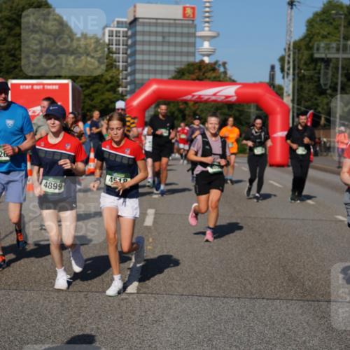 07.09.2025 - BARMER Alsterlauf Yannick Fuchs http://msf.ph/oto/8827180 07.09.2025 10:08:38 Laufen 873, 2226, 4899, 4519, 10, 2942 meine-sportfotos.de