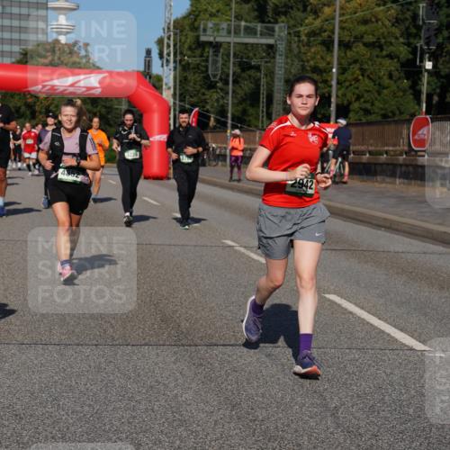 07.09.2025 - BARMER Alsterlauf Yannick Fuchs http://msf.ph/oto/8827182 07.09.2025 10:08:39 Laufen 4518, 4852, 3700, 2942 meine-sportfotos.de