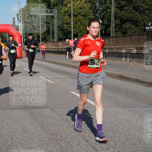 07.09.2025 - BARMER Alsterlauf Yannick Fuchs http://msf.ph/oto/8827183 07.09.2025 10:08:39 Laufen 4852, 3228, 2942 meine-sportfotos.de