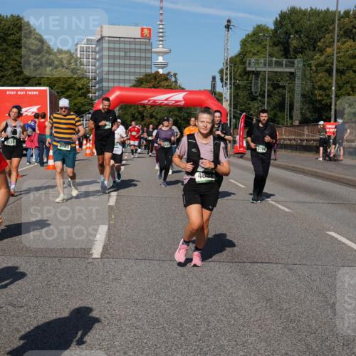 07.09.2025 - BARMER Alsterlauf Yannick Fuchs http://msf.ph/oto/8827184 07.09.2025 10:08:40 Laufen 4518, 8028, 3103, 4892, 3706 meine-sportfotos.de