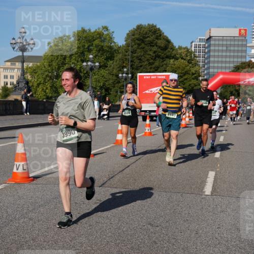 07.09.2025 - BARMER Alsterlauf Yannick Fuchs http://msf.ph/oto/8827188 07.09.2025 10:08:41 Laufen 3990, 8028, 3103, 046, 865, 4101, 5919, 3228 meine-sportfotos.de