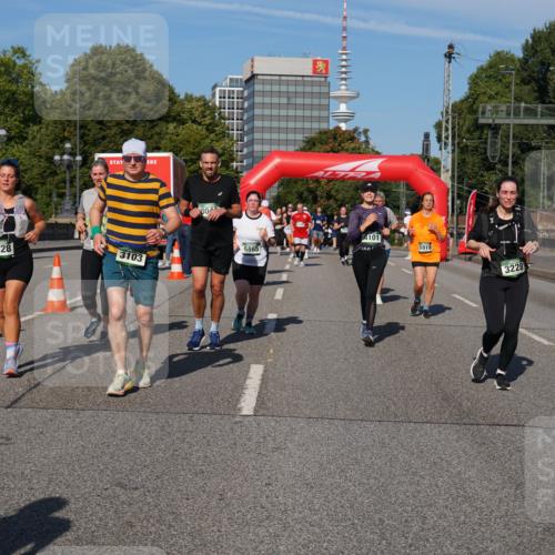 07.09.2025 - BARMER Alsterlauf Yannick Fuchs http://msf.ph/oto/8827193 07.09.2025 10:08:42 Laufen 8028, 3103, 5865, 4101, 5919, 3228, 3706 meine-sportfotos.de