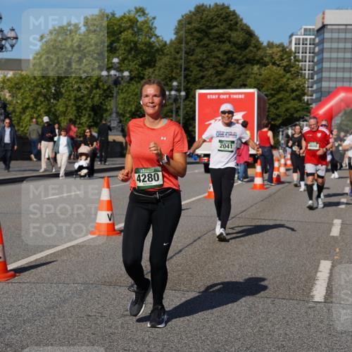 07.09.2025 - BARMER Alsterlauf Yannick Fuchs http://msf.ph/oto/8827215 07.09.2025 10:08:48 Laufen 4280, 133, 2041, 4686 meine-sportfotos.de