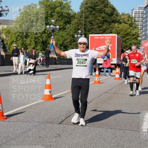07.09.2025 - BARMER Alsterlauf Yannick Fuchs http://msf.ph/oto/8827220 07.09.2025 10:08:50 Laufen 13, 1, 2041, 4686, 4702 meine-sportfotos.de