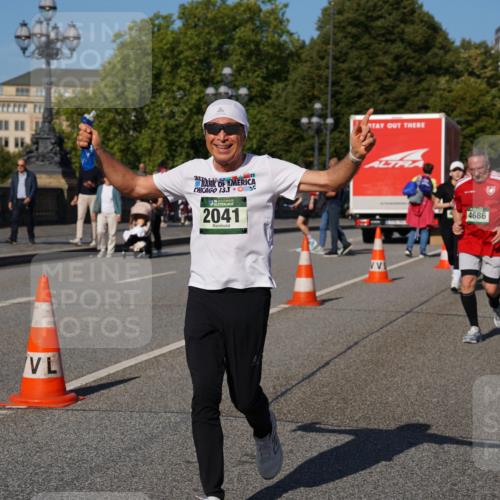 07.09.2025 - BARMER Alsterlauf Yannick Fuchs http://msf.ph/oto/8827224 07.09.2025 10:08:51 Laufen 13, 1, 2041, 4686, 4702 meine-sportfotos.de