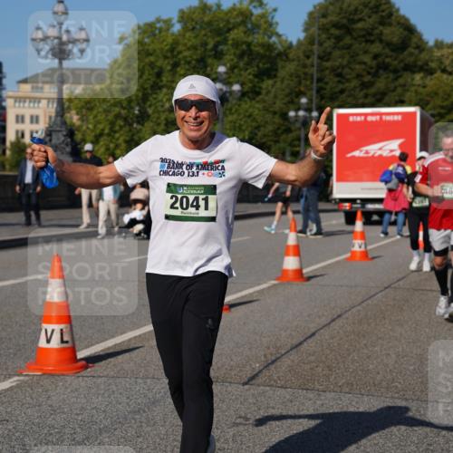 07.09.2025 - BARMER Alsterlauf Yannick Fuchs http://msf.ph/oto/8827226 07.09.2025 10:08:51 Laufen 2025, 13, 1, 36, 2041, 4686, 16 meine-sportfotos.de