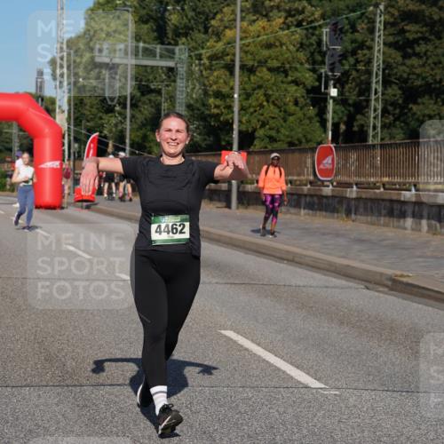 07.09.2025 - BARMER Alsterlauf Yannick Fuchs http://msf.ph/oto/8827236 07.09.2025 10:08:53 Laufen 4462 meine-sportfotos.de