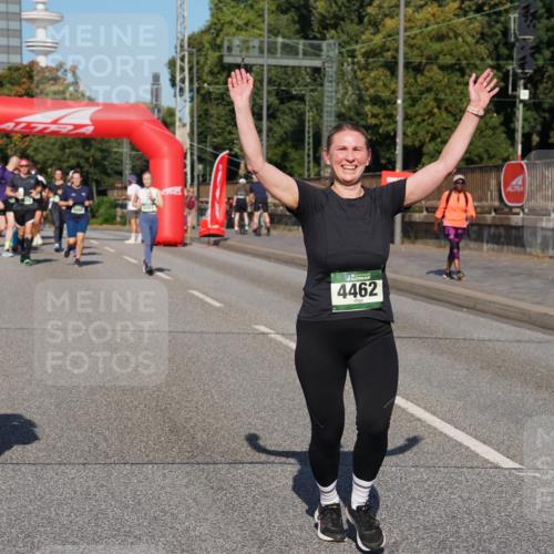 07.09.2025 - BARMER Alsterlauf Yannick Fuchs http://msf.ph/oto/8827238 07.09.2025 10:08:53 Laufen 4702, 4462 meine-sportfotos.de