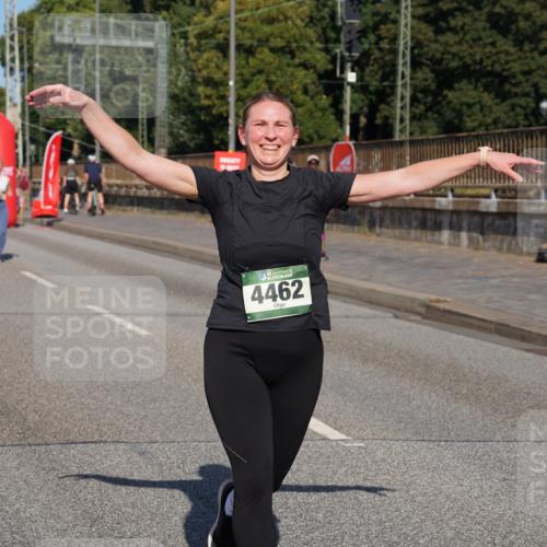 07.09.2025 - BARMER Alsterlauf Yannick Fuchs http://msf.ph/oto/8827239 07.09.2025 10:08:54 Laufen 10, 4462 meine-sportfotos.de