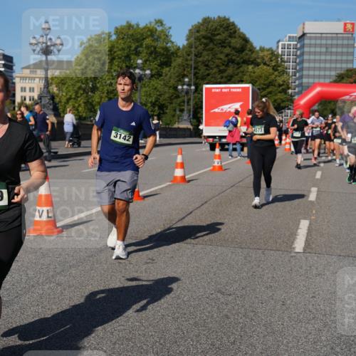 07.09.2025 - BARMER Alsterlauf Yannick Fuchs http://msf.ph/oto/8827259 07.09.2025 10:08:57 Laufen 36, 2649, 3142, 4577 meine-sportfotos.de