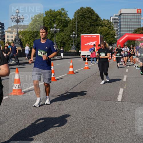 07.09.2025 - BARMER Alsterlauf Yannick Fuchs http://msf.ph/oto/8827260 07.09.2025 10:08:57 Laufen 2649, 3142, 4577, 8058, 8060 meine-sportfotos.de