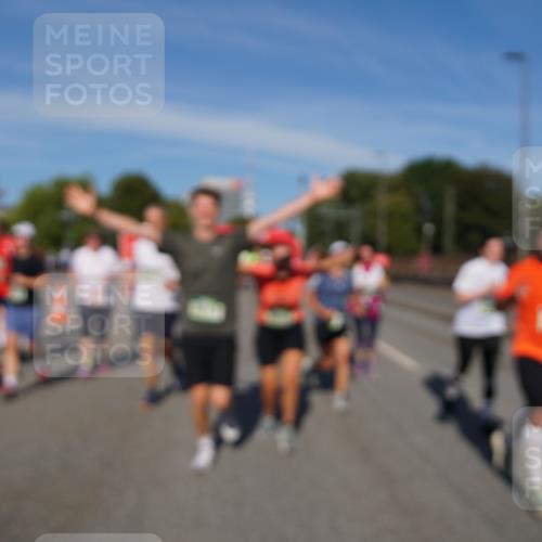 07.09.2025 - BARMER Alsterlauf Yannick Fuchs http://msf.ph/oto/8827317 07.09.2025 10:09:10 Laufen  meine-sportfotos.de