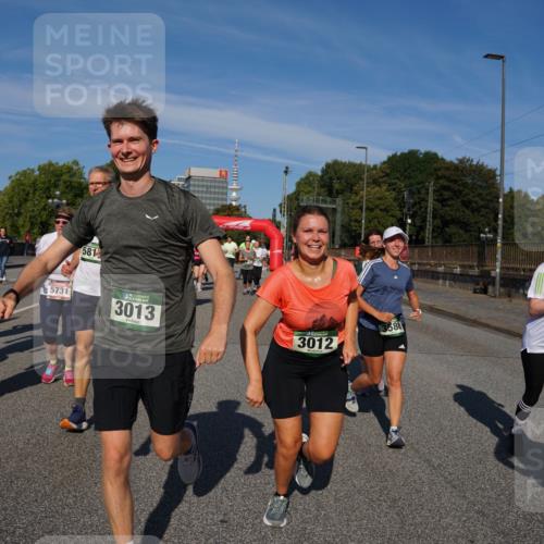 07.09.2025 - BARMER Alsterlauf Yannick Fuchs http://msf.ph/oto/8827320 07.09.2025 10:09:11 Laufen 581, 5818, 5731, 3013, 3012, 13580, 6050 meine-sportfotos.de