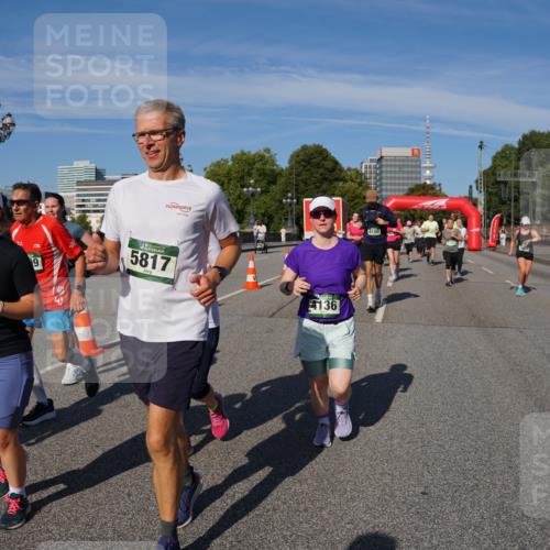 07.09.2025 - BARMER Alsterlauf Yannick Fuchs http://msf.ph/oto/8827323 07.09.2025 10:09:12 Laufen 5818, 19, 5817, 4136, 4100 meine-sportfotos.de