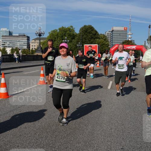 07.09.2025 - BARMER Alsterlauf Yannick Fuchs http://msf.ph/oto/8827352 07.09.2025 10:09:20 Laufen 5145, 4220, 10, 60374, 3863, 5875 meine-sportfotos.de