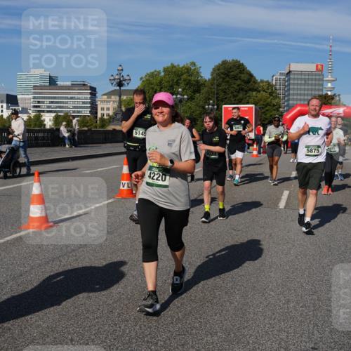 07.09.2025 - BARMER Alsterlauf Yannick Fuchs http://msf.ph/oto/8827353 07.09.2025 10:09:20 Laufen 5145, 101, 4220, 3863, 4881, 5875 meine-sportfotos.de