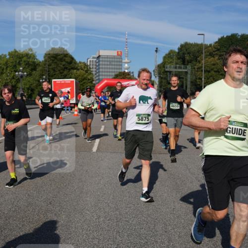 07.09.2025 - BARMER Alsterlauf Yannick Fuchs http://msf.ph/oto/8827357 07.09.2025 10:09:21 Laufen 5145, 3863, 5875, 4659 meine-sportfotos.de