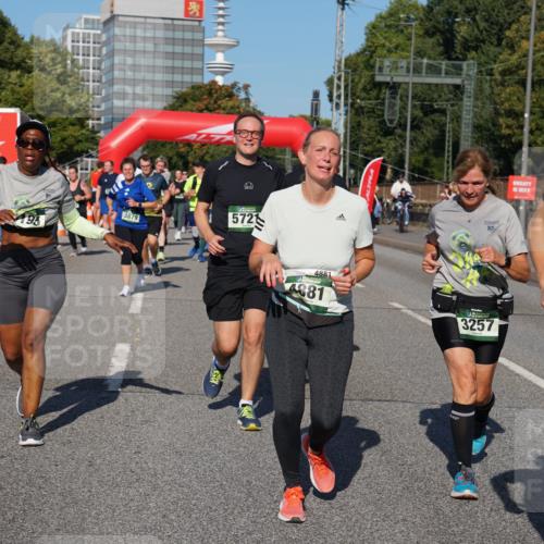 07.09.2025 - BARMER Alsterlauf Yannick Fuchs http://msf.ph/oto/8827362 07.09.2025 10:09:22 Laufen 6053, 3879, 196, 5721, 4881, 4881, 10, 3257, 4659 meine-sportfotos.de