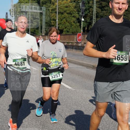 07.09.2025 - BARMER Alsterlauf Yannick Fuchs http://msf.ph/oto/8827366 07.09.2025 10:09:23 Laufen 5721, 4885, 4881, 3257, 10, 36, 4659 meine-sportfotos.de