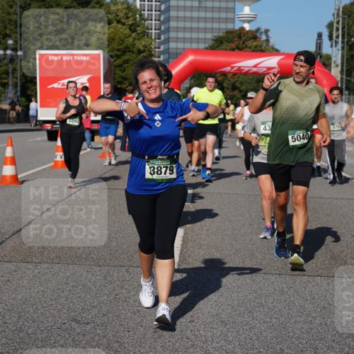 07.09.2025 - BARMER Alsterlauf Yannick Fuchs http://msf.ph/oto/8827377 07.09.2025 10:09:26 Laufen 2892, 7001, 3879, 43, 5040, 376, 5041 meine-sportfotos.de