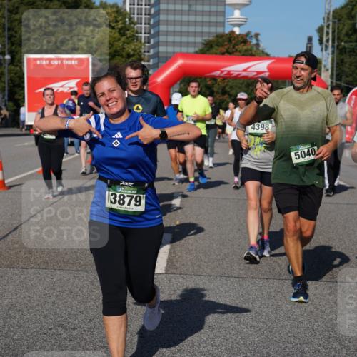 07.09.2025 - BARMER Alsterlauf Yannick Fuchs http://msf.ph/oto/8827381 07.09.2025 10:09:27 Laufen 7001, 36, 3879, 4398, 5040, 5041 meine-sportfotos.de