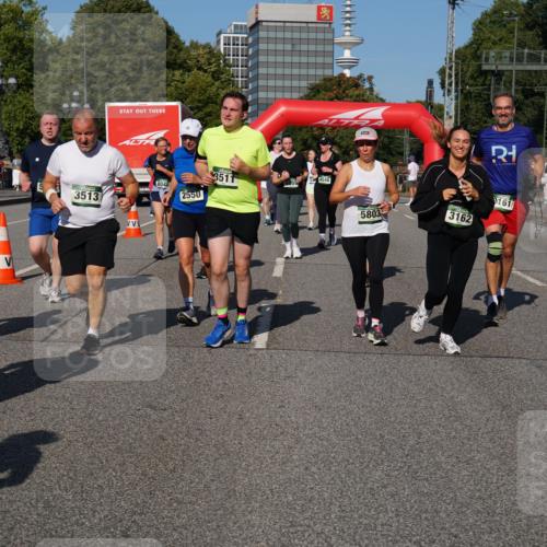 07.09.2025 - BARMER Alsterlauf Yannick Fuchs http://msf.ph/oto/8827398 07.09.2025 10:09:30 Laufen 58, 3513, 8048, 2550, 3511, 4548, 4, 5803, 3162, 161, 3761 meine-sportfotos.de