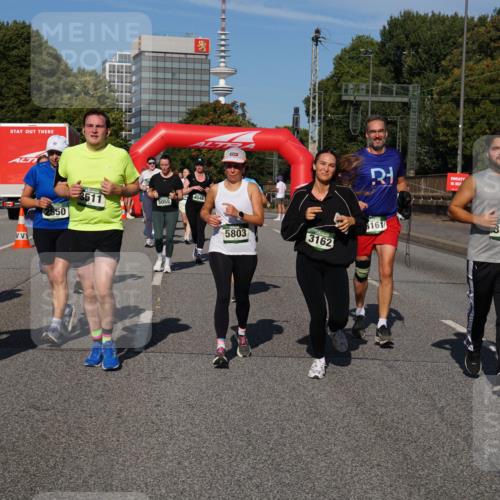 07.09.2025 - BARMER Alsterlauf Yannick Fuchs http://msf.ph/oto/8827400 07.09.2025 10:09:31 Laufen 3513, 3511, 4548, 5059, 2550, 5803, 3162, 161, 3761 meine-sportfotos.de
