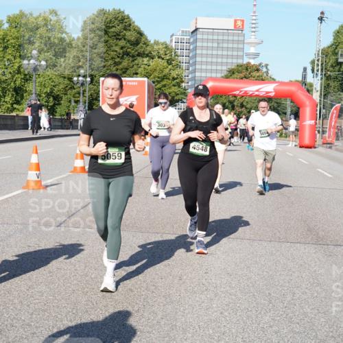07.09.2025 - BARMER Alsterlauf Yannick Fuchs http://msf.ph/oto/8827415 07.09.2025 10:09:35 Laufen 417, 5059, 303, 4548, 5054 meine-sportfotos.de