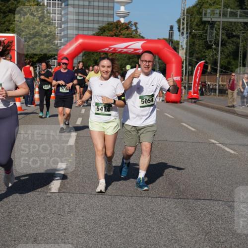 07.09.2025 - BARMER Alsterlauf Yannick Fuchs http://msf.ph/oto/8827420 07.09.2025 10:09:37 Laufen 3031, 2876, 5414, 5054 meine-sportfotos.de