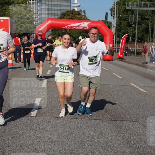 07.09.2025 - BARMER Alsterlauf Yannick Fuchs http://msf.ph/oto/8827421 07.09.2025 10:09:37 Laufen 30, 3031, 2876, 3236, 5414, 5054 meine-sportfotos.de